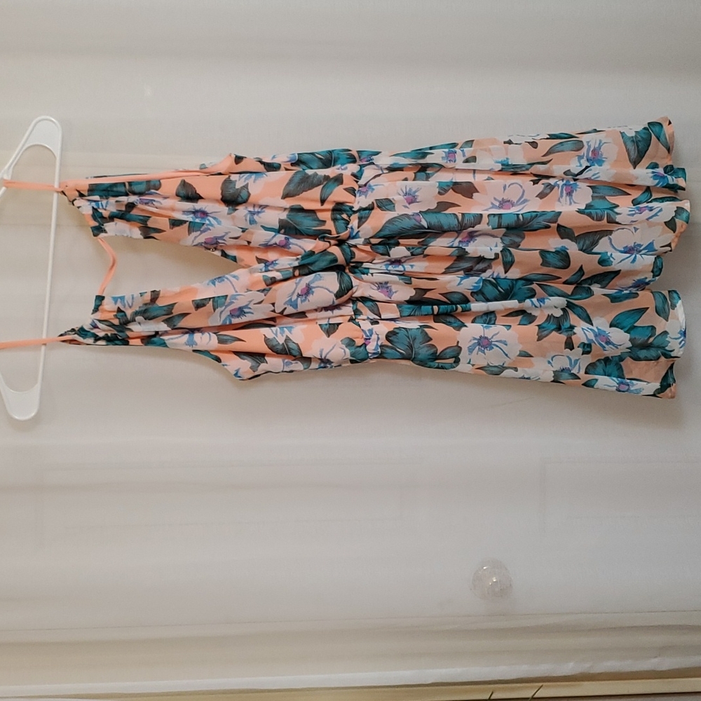 Womens night out L floral soft colors, never worn